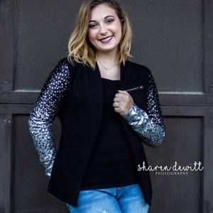 Meet your Posher, Danielle